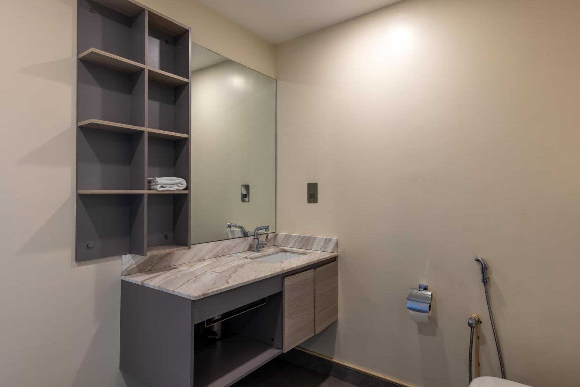 Capital M Emerald Line By Yourhost, Nairobi Extérieur photo