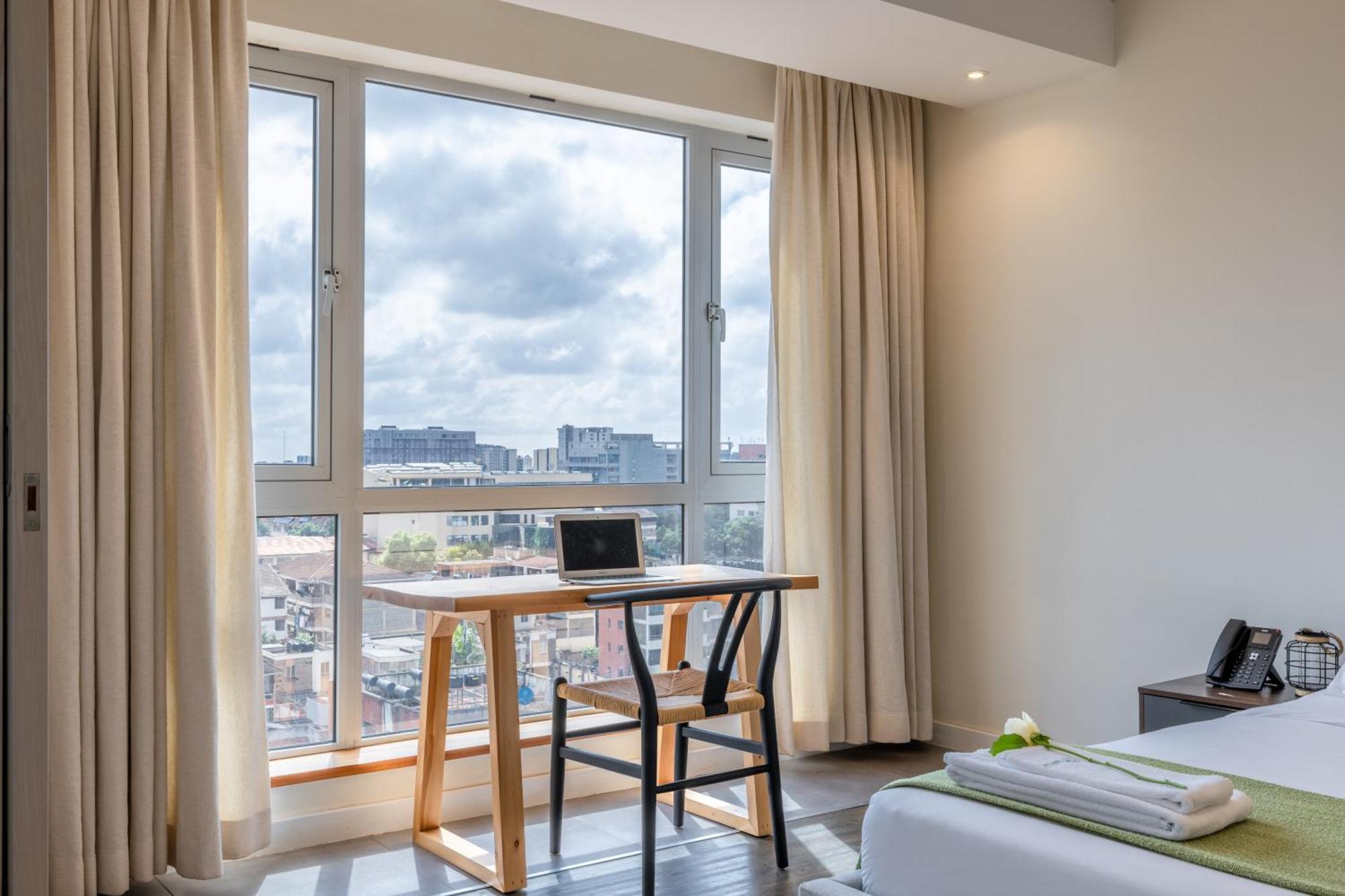 Capital M Emerald Line By Yourhost, Nairobi Extérieur photo